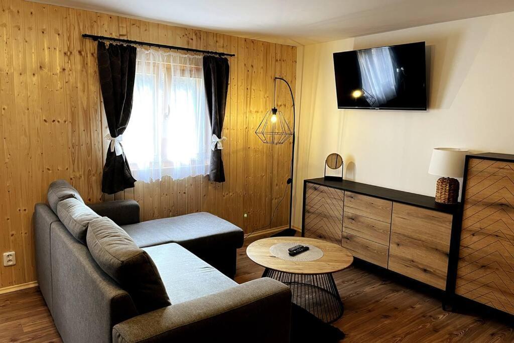 Stylish Cottage In National Park Janov Exterior photo